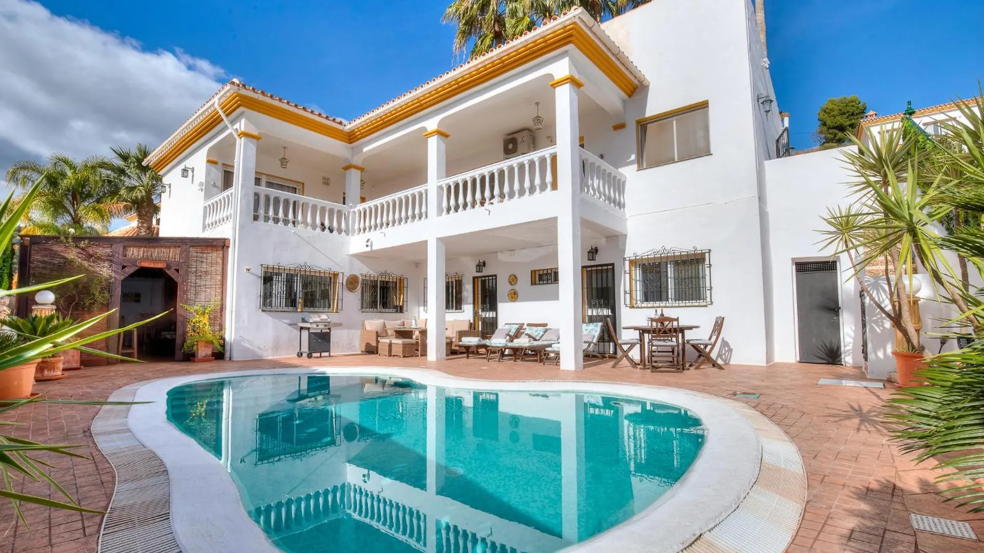 Monda Palms Ground Floor Apartment In Monda