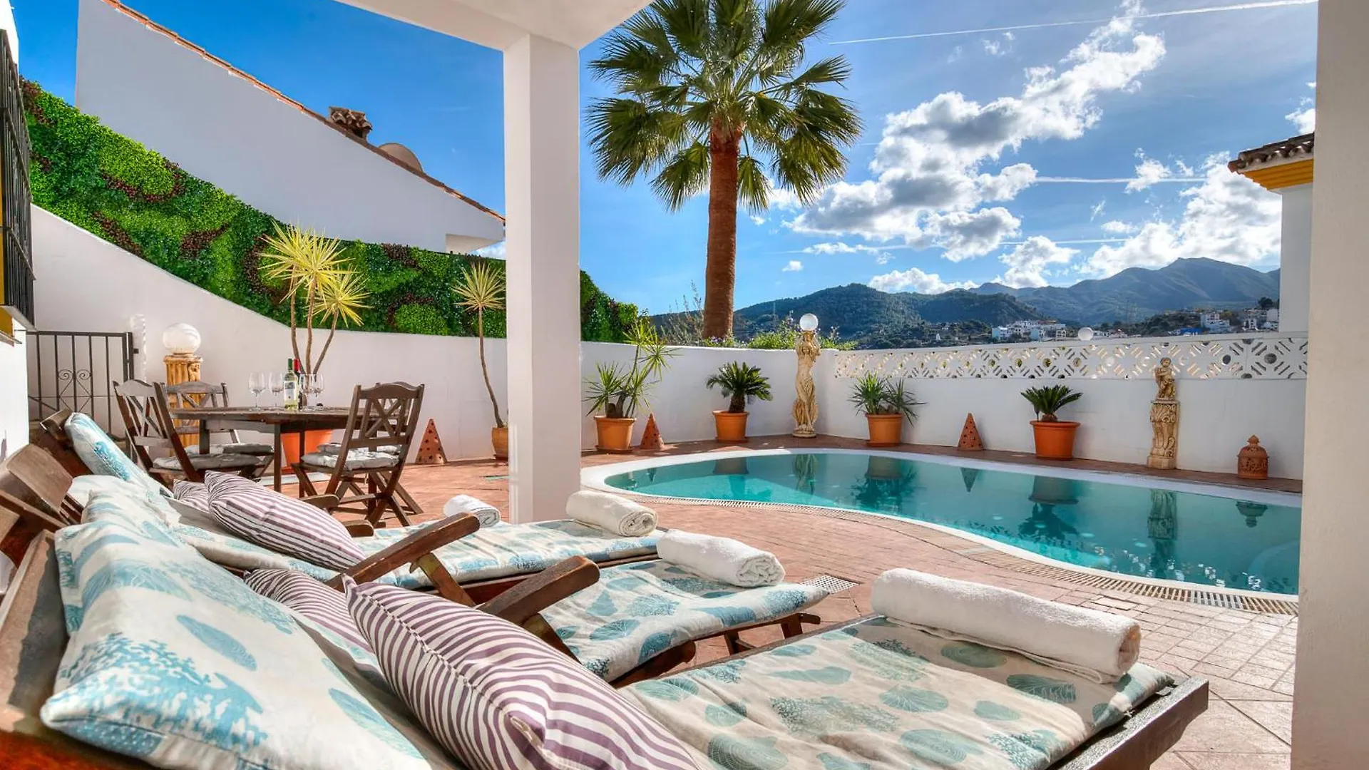 Monda Palms Ground Floor Apartment In Monda