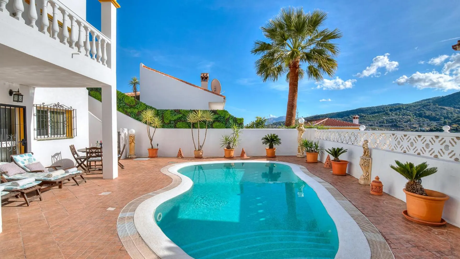 Monda Palms Ground Floor Apartment In מונדה 0*,