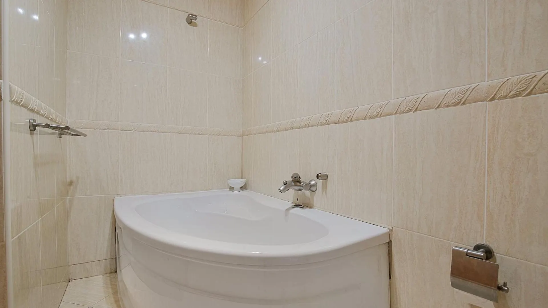 Monda Palms Ground Floor Apartment In מונדה