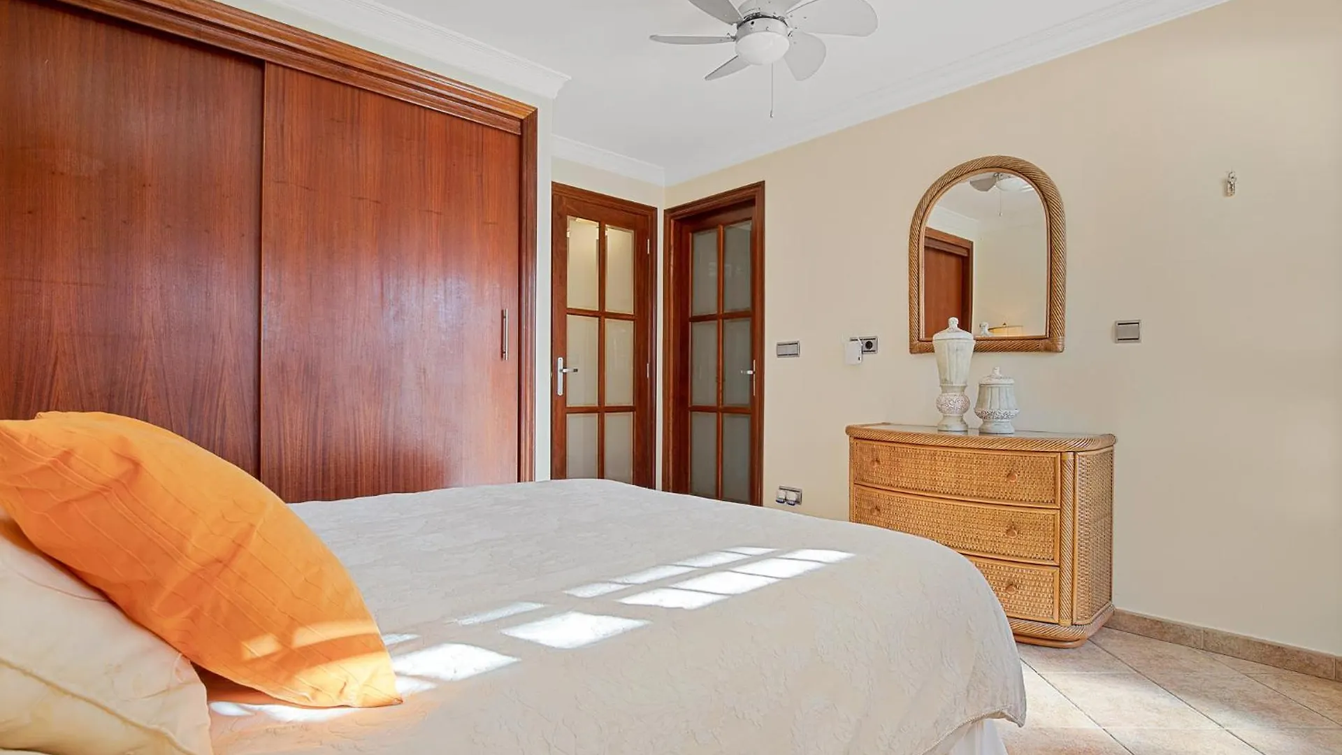 Monda Palms Ground Floor Apartment In Monda 0*,
